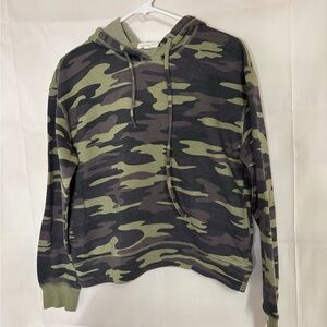 Womens size medium hoody sweatshirt, #D808